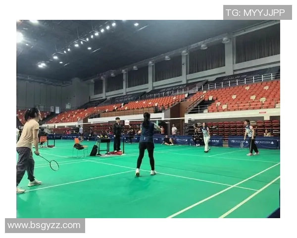 深圳羽毛球队在全国团队协作排行榜中荣获第八名展现出色团队精神与实力